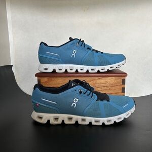On Cloud 5 Niagara Blue/Black Sneakers, Size 13M